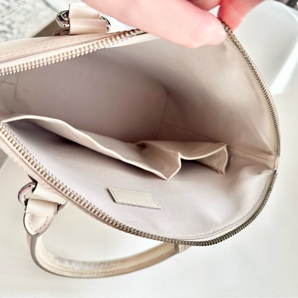 Not For Sale - Louis Vuitton Epi Leather Lockit Vertical Handbag Ivory - Picture 3 of 12